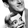 Paul Winchell as Boomer (voice)