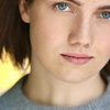 Nell Barlow as Elizabeth