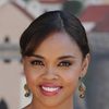 Sharon Leal as Dianne