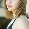 Caroline Hebert as Desi