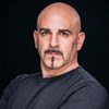 Robert Daprocida as Enzo