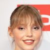 Lina Larissa Strahl as Ella