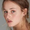 Anna van Patten as Libby