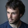 Geoffrey Breton as Young Symonds