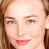 Colombe Jacobsen-Derstine as Hailey (as Colombe Jacobsen)