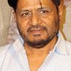 Raghubir Yadav as Bhaskar Chaturvedi
