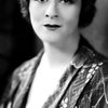 Irene Rich as Linda Carleton