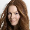 Darby Stanchfield as Gloria Borlock