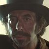 Paco Morayta as Hotel Clerk
