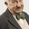 John Bluthal as Dean Findlay