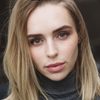 Yuliya Abiss as Rose