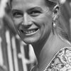 Nina van Pallandt as Joanna Quinn