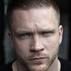 Ulli Ackermann as Knight