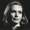 Delphi Lawrence as Greta (uncredited!)