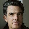 Peter Gallagher as Ken Scott