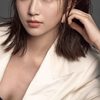 Gong Seung-yeon as Ji-na