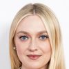Dakota Fanning as Liz