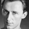 Sam Whipple as Artie