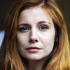 Josefine Preuß as Lucy Montrose