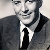 Dick Foran as Long John Wynn
