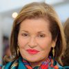 Stephanie Beacham as Charlie