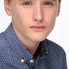 Xavier Atkins as Felix