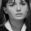 Micaela Esdra as Nadienne