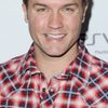 Scott Porter as Colin Thompson