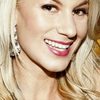 Jessimae Peluso as Molly