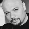 Steve Heinze as Larry (Valentine's Bodyguard)