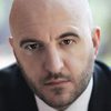 Mark DiConzo as Frank