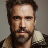 Unax Ugalde as Íñigo Balboa