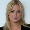 Marieke Westenenk as Nola