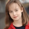 Sydney Lucas as Young Maggie