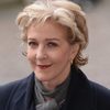 Patricia Hodge as Aunt Peggy
