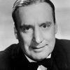 Alan Mowbray as Leslie