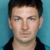 Johannes Kienast as Holger