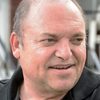 Pierre Mailloux as Proprie café fe quartier