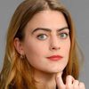 Alexandra Gentil as Lisa