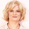 Martha Plimpton as Laurie