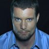 Damien Puckler as Simon