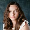 Emily Hall as Sienna Holden