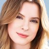 Miranda Gruss as Miriam