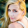 Suzie Pollard as Hot Coed
