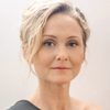 Heather Kafka as Henrietta
