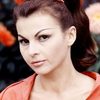 Nadja Regin as Kerim's Girl