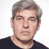 Claudio Martínez Bel as Dr. Echezabal