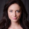 Elisabetta Fantone as Crystal Montgomery