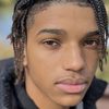 Lonnie Chavis as Sean