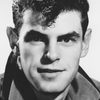 Gary Kent as Arnold Shye